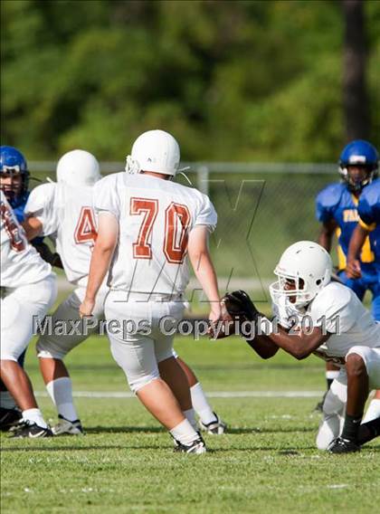 Thumbnail 2 in Channelview vs. Dobie (Freshmen A) photogallery.