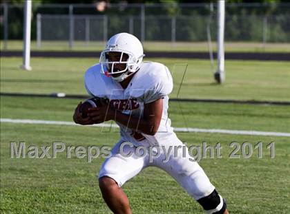 Thumbnail 2 in Channelview vs. Dobie (Freshmen A) photogallery.