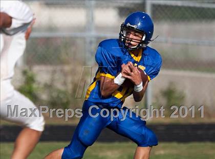 Thumbnail 1 in Channelview vs. Dobie (Freshmen A) photogallery.