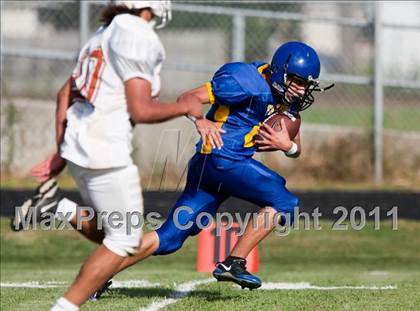 Thumbnail 3 in Channelview vs. Dobie (Freshmen A) photogallery.