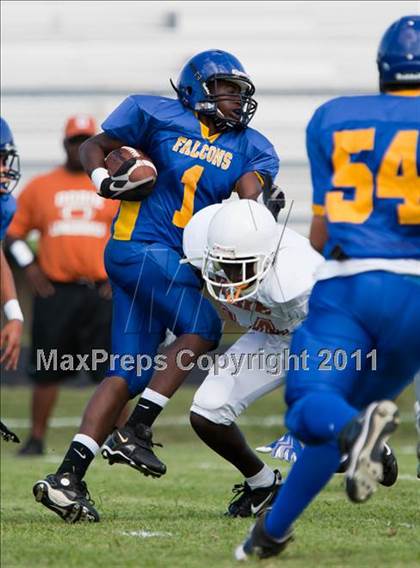 Thumbnail 3 in Channelview vs. Dobie (Freshmen A) photogallery.