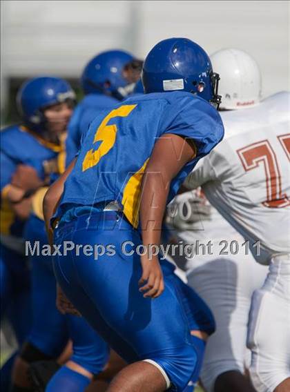Thumbnail 2 in Channelview vs. Dobie (Freshmen A) photogallery.