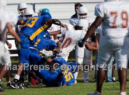 Thumbnail 2 in Channelview vs. Dobie (Freshmen A) photogallery.