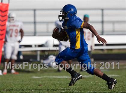 Thumbnail 2 in Channelview vs. Dobie (Freshmen A) photogallery.