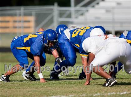 Thumbnail 3 in Channelview vs. Dobie (Freshmen A) photogallery.