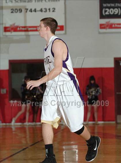 Thumbnail 3 in Victory Christian vs. Bradshaw Christian (CIF SJS D5 Playoffs) photogallery.