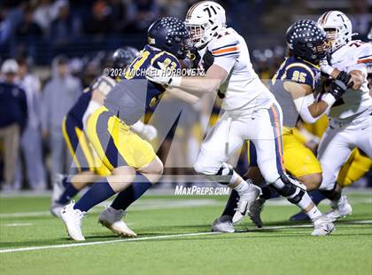 Thumbnail 1 in Wakeland @ Highland Park (UIL 5A D1 Football Area) photogallery.