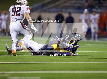 Thumbnail 1 in Wakeland @ Highland Park (UIL 5A D1 Football Area) photogallery.