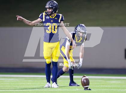 Thumbnail 1 in Wakeland @ Highland Park (UIL 5A D1 Football Area) photogallery.