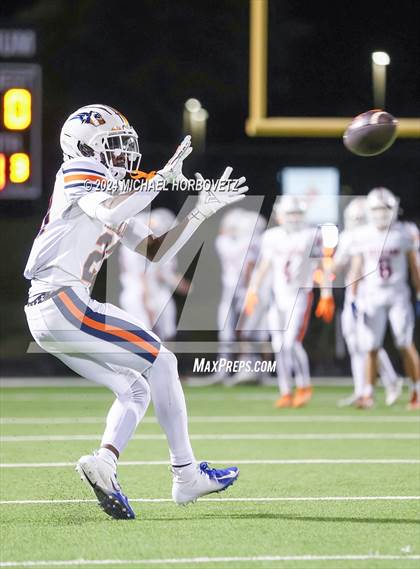 Thumbnail 3 in Wakeland @ Highland Park (UIL 5A D1 Football Area) photogallery.