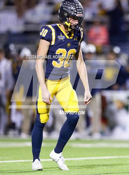 Thumbnail 1 in Wakeland @ Highland Park (UIL 5A D1 Football Area) photogallery.