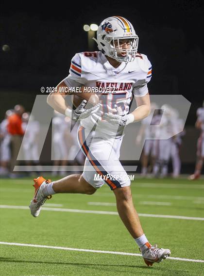 Thumbnail 3 in Wakeland @ Highland Park (UIL 5A D1 Football Area) photogallery.