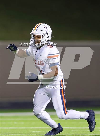 Thumbnail 3 in Wakeland @ Highland Park (UIL 5A D1 Football Area) photogallery.