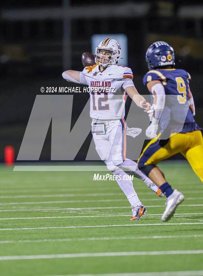 Thumbnail 1 in Wakeland @ Highland Park (UIL 5A D1 Football Area) photogallery.