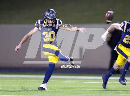 Thumbnail 2 in Wakeland @ Highland Park (UIL 5A D1 Football Area) photogallery.