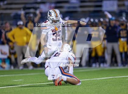 Thumbnail 3 in Wakeland @ Highland Park (UIL 5A D1 Football Area) photogallery.