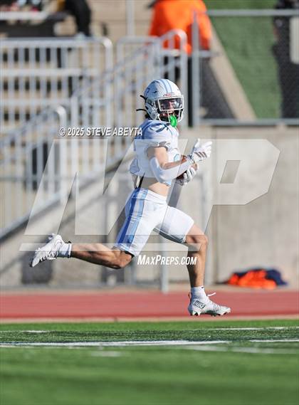 Thumbnail 3 in Valor Christian @ Legend (CHSAA 5A Quarterfinal) photogallery.