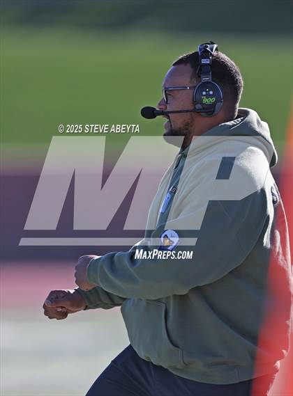 Thumbnail 1 in Valor Christian @ Legend (CHSAA 5A Quarterfinal) photogallery.