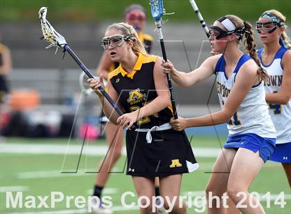 Thumbnail 3 in Amity @ Newtown (CIAC Class L 1st Round) photogallery.