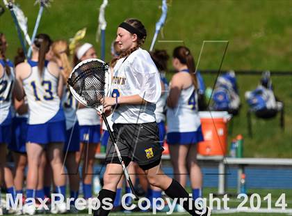 Thumbnail 3 in Amity @ Newtown (CIAC Class L 1st Round) photogallery.