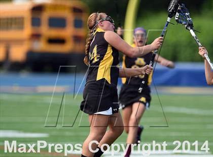 Thumbnail 2 in Amity @ Newtown (CIAC Class L 1st Round) photogallery.