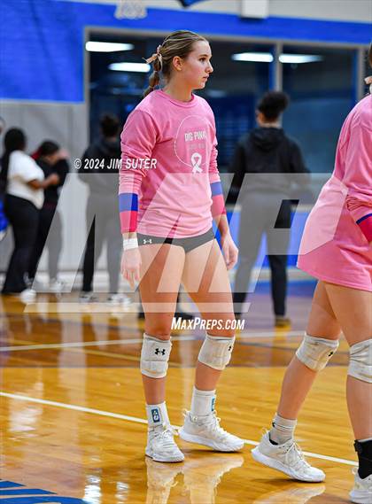 Thumbnail 3 in Snook vs Hearne photogallery.