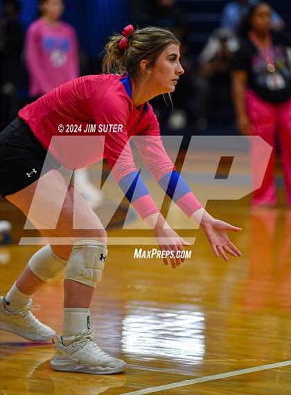 Thumbnail 2 in Snook vs Hearne photogallery.