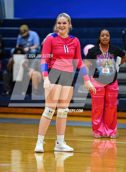Thumbnail 2 in Snook vs Hearne photogallery.