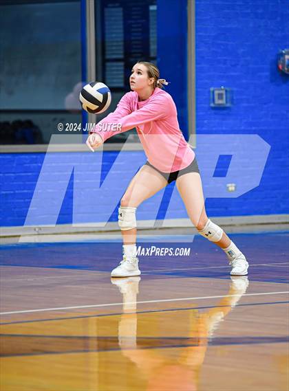 Thumbnail 3 in Snook vs Hearne photogallery.