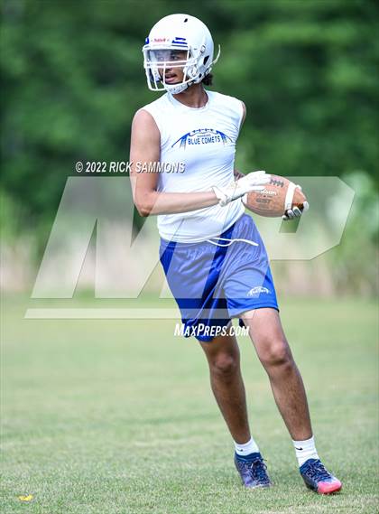Thumbnail 3 in Pinecrest vs Asheboro (7 on 7) photogallery.