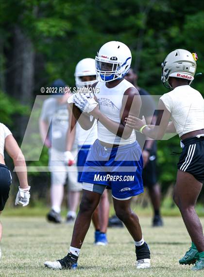Thumbnail 2 in Pinecrest vs Asheboro (7 on 7) photogallery.