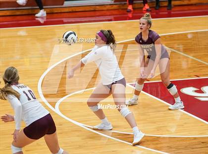 Thumbnail 3 in Brownstown Central vs. Brebeuf Jesuit Preparatory (Regional Championship) photogallery.