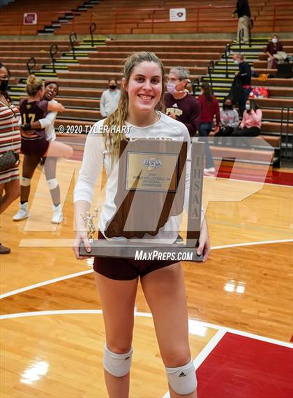 Thumbnail 3 in Brownstown Central vs. Brebeuf Jesuit Preparatory (Regional Championship) photogallery.