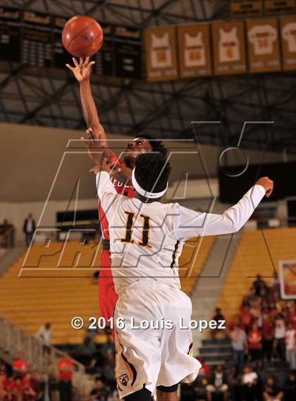 Thumbnail 1 in Crespi vs. Redondo Union (CIF SoCal Regional D1 Final) photogallery.