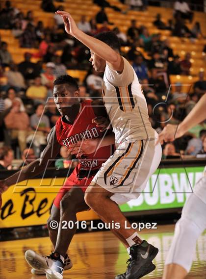 Thumbnail 2 in Crespi vs. Redondo Union (CIF SoCal Regional D1 Final) photogallery.