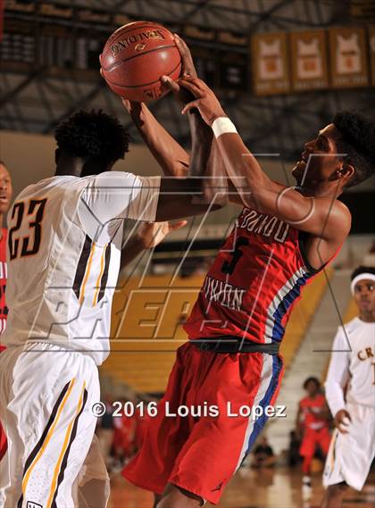 Thumbnail 1 in Crespi vs. Redondo Union (CIF SoCal Regional D1 Final) photogallery.