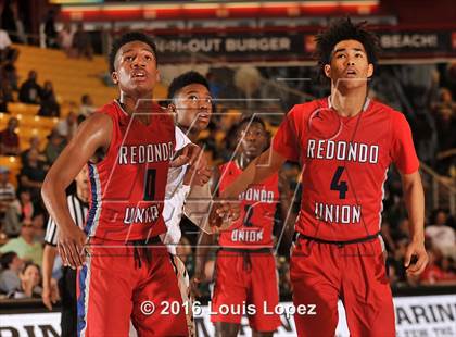 Thumbnail 2 in Crespi vs. Redondo Union (CIF SoCal Regional D1 Final) photogallery.