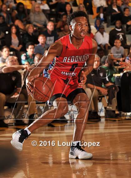 Thumbnail 1 in Crespi vs. Redondo Union (CIF SoCal Regional D1 Final) photogallery.