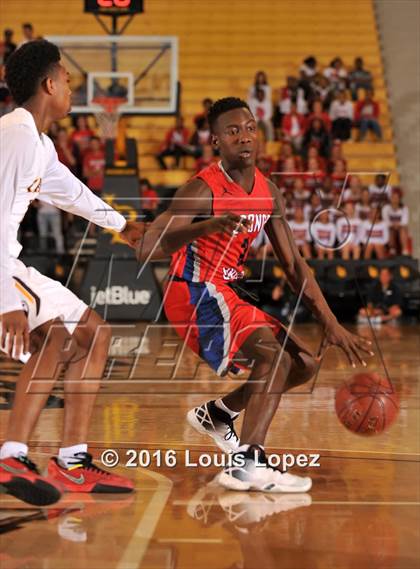 Thumbnail 3 in Crespi vs. Redondo Union (CIF SoCal Regional D1 Final) photogallery.