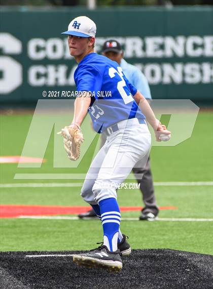 Thumbnail 3 in Barbers Hill vs Friendswood (UIL 5A Regional Final) photogallery.