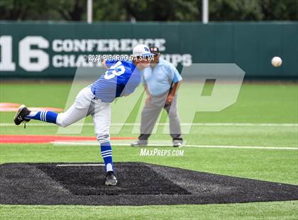 Thumbnail 2 in Barbers Hill vs Friendswood (UIL 5A Regional Final) photogallery.