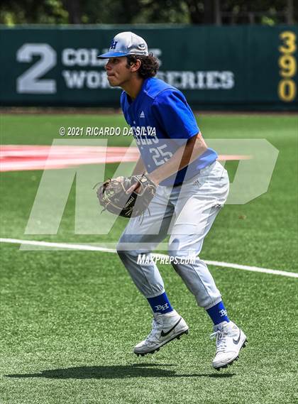 Thumbnail 2 in Barbers Hill vs Friendswood (UIL 5A Regional Final) photogallery.