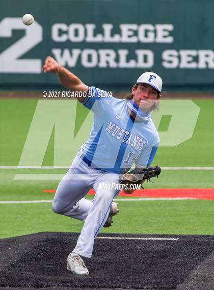 Thumbnail 1 in Barbers Hill vs Friendswood (UIL 5A Regional Final) photogallery.