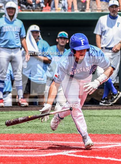 Thumbnail 2 in Barbers Hill vs Friendswood (UIL 5A Regional Final) photogallery.