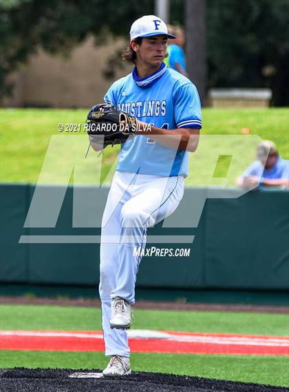 Thumbnail 2 in Barbers Hill vs Friendswood (UIL 5A Regional Final) photogallery.