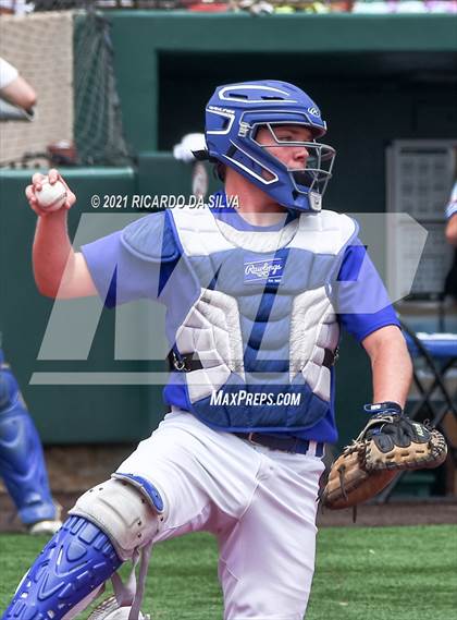 Thumbnail 1 in Barbers Hill vs Friendswood (UIL 5A Regional Final) photogallery.