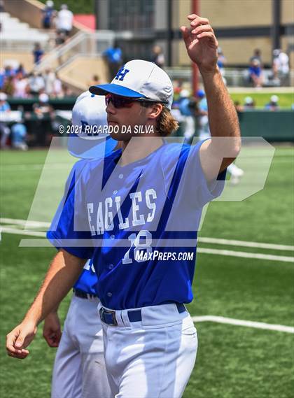 Thumbnail 3 in Barbers Hill vs Friendswood (UIL 5A Regional Final) photogallery.