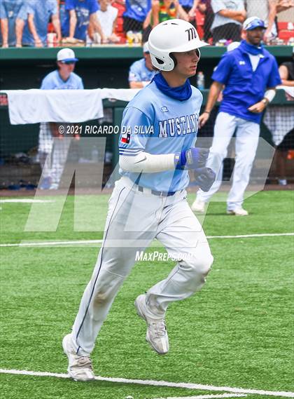 Thumbnail 2 in Barbers Hill vs Friendswood (UIL 5A Regional Final) photogallery.