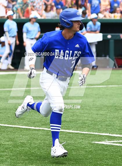 Thumbnail 1 in Barbers Hill vs Friendswood (UIL 5A Regional Final) photogallery.