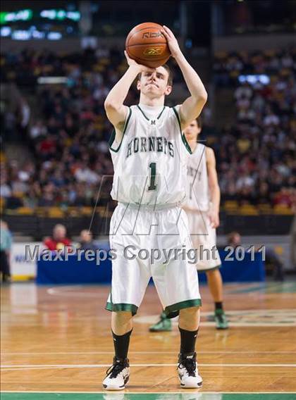 Thumbnail 1 in Newton North vs. Mansfield (MIAA Division 1 South Final) photogallery.